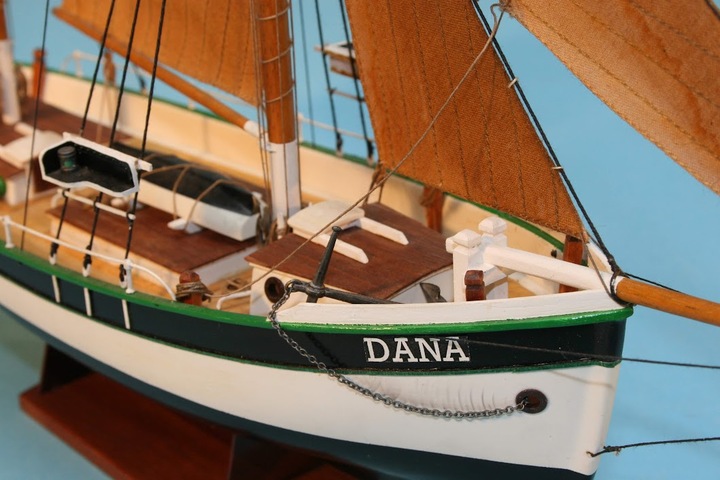 Productafbeelding Billing Boats Dana - Kunststof romp 1:60 - (428316)
