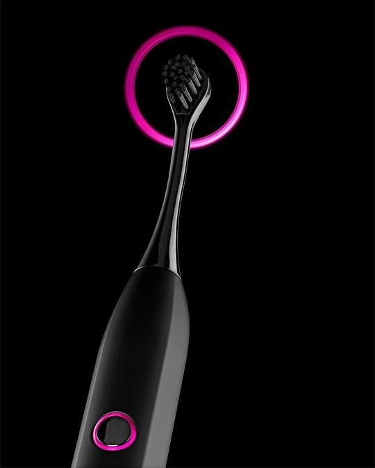 Actual product image Curaprox Hydrosonic Black is White (Sonic toothbrush)