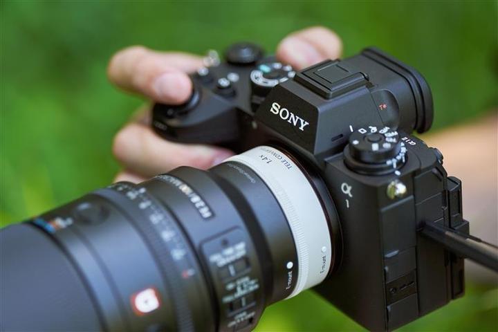 Actual product image Sony FE 100mm F2.8 Macro GM (Sony E, full size)