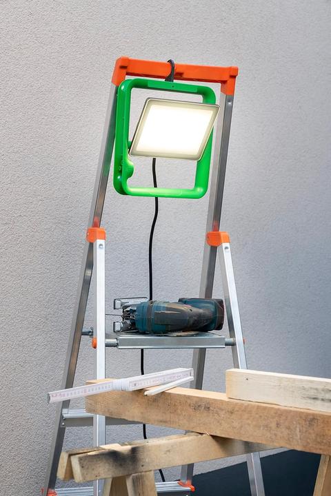 Actual product image Schneider IMT47225 (2000 lm)