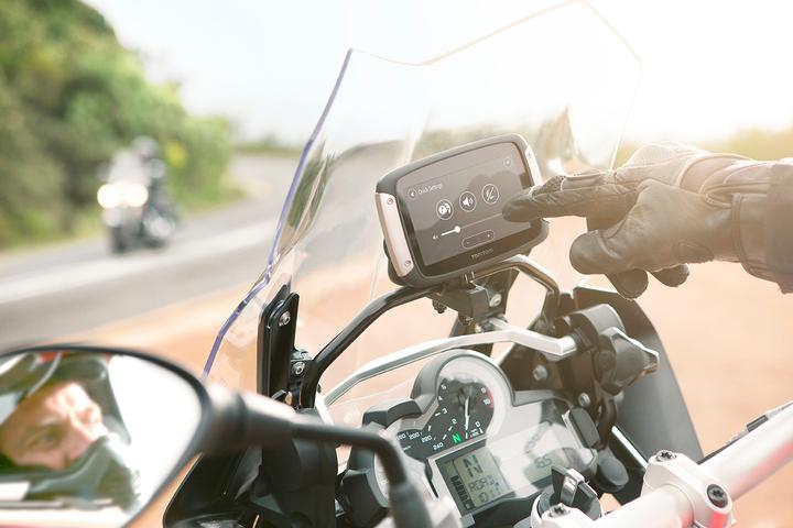 Actual product image TomTom Motorcycle mount set + RAM for Rider 400