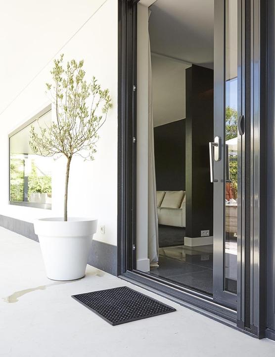 Actual product image MD Entree Outdoor mat Lizzy black (62 x 48 cm)