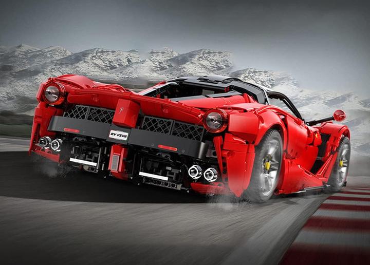 Actual product image Cada Viva HyperCar