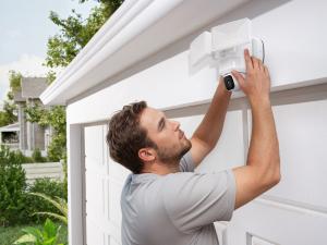 Image du produit eufy Security E30 Floodlight Camera â€“ 360Â° Pan & Tilt â€“ 2K Video â€“ AI Detectie en (1920 x 1080 Pixels)