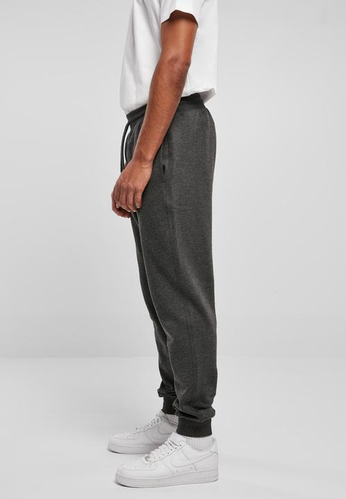 Actual product image Urban Classics Basic Sweatpants - 1324 (XS)