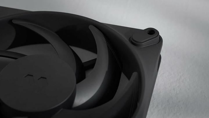 Productafbeelding Fractal D. Momentum 12 Black (120 mm, 1 x)