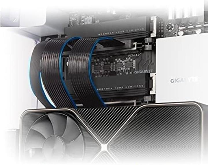 Actual product image Silverstone SST-RC05-220 PCIe 4.0x16 riser cable (22 cm, PCIe)