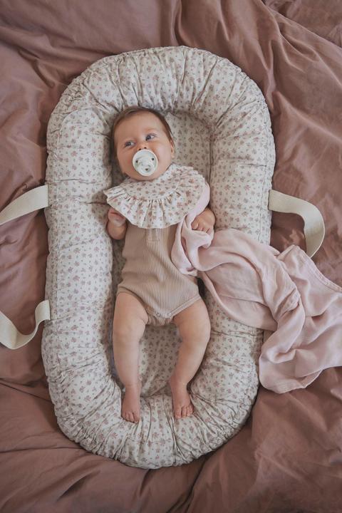 Produktbild Elodie Tragbares Babynest Autumn Rose