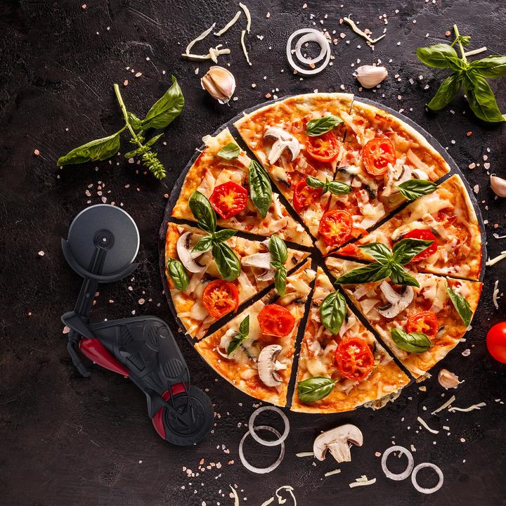 Actual product image Relaxdays Motorbike Pizza Cutter