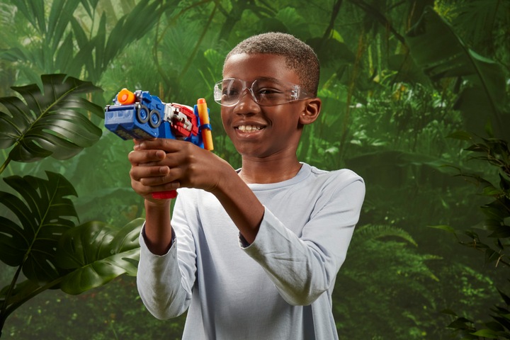 Produktbild Hasbro Transformer MV7 Optimus Prime Blaster 2in1