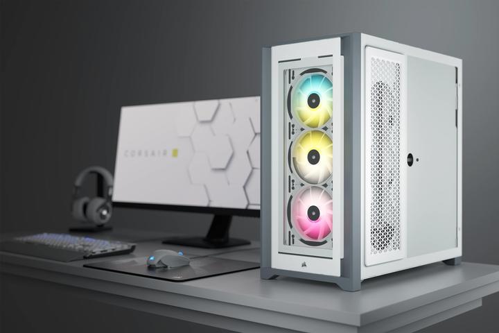 Actual product image Corsair iCUE 5000X RGB TG (ATX, mATX, Mini-ITX, E-ATX)