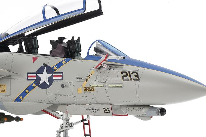 Actual product image Tamiya 1/72 Grumman F-14 D Tomcat