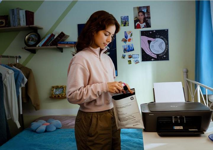 Produktbild HP Hewlett-Packard DESKJET 2921 ALL-IN-ONE BLACK NMS IN MFP (Farbe)