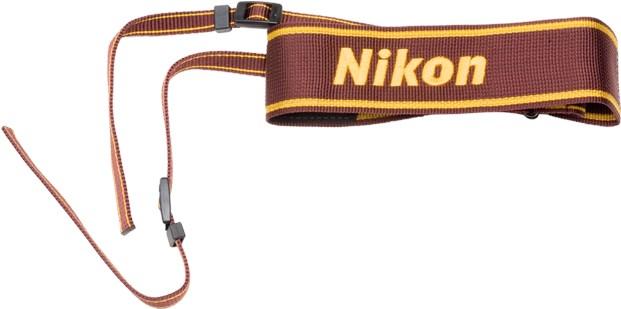 Cinturino Nikon AN-6W In Nylon Largo Per Reflex DSLR - Colore Vino, Regolabile, Made In Japan