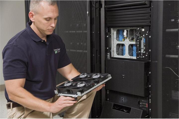 Produktbild APC 1 Year NBD 1P Advantage Plan