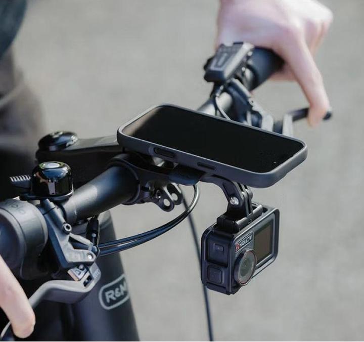 Actual product image Quad Lock Out Front Mount Pro V2