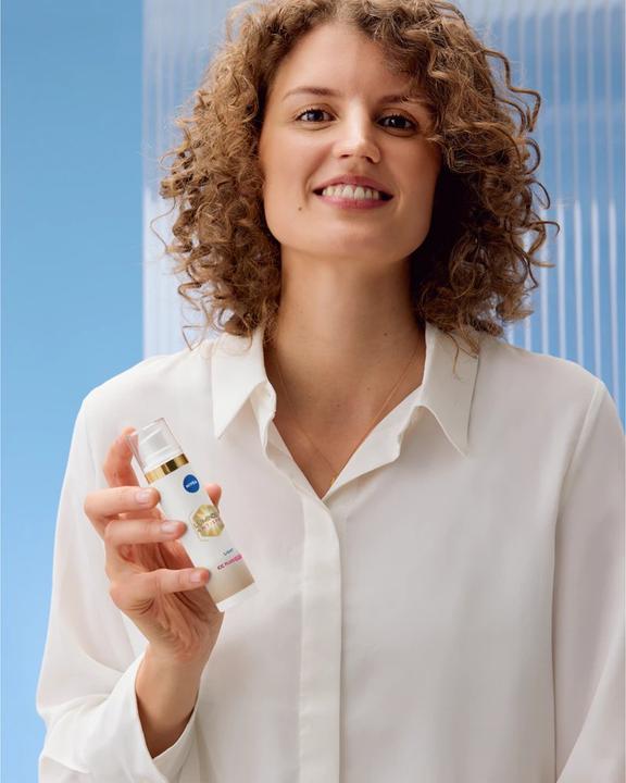 Produktbild NIVEA Luminous630 3-in-1 CC Fluid (Dunkel, 40 ml)