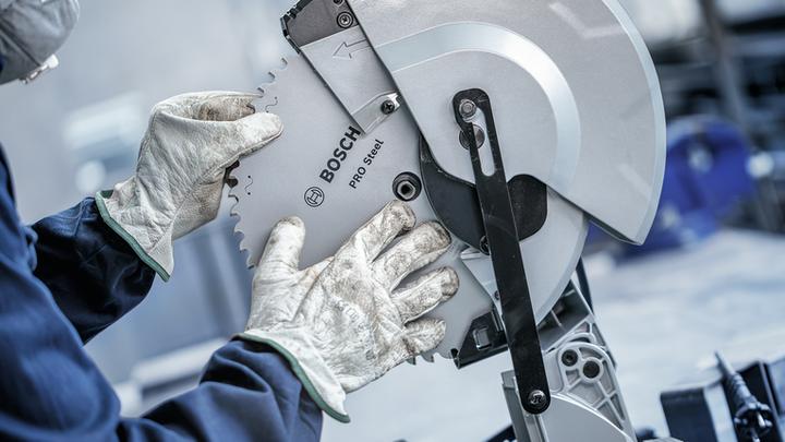 Produktbild Bosch Professional Zubehör PRO Steel Kreissägeblatt, 305 x 2,2 x 25,4 mm, T60