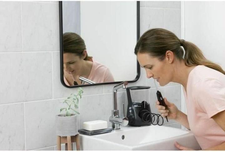 Actual product image Waterpik ultra professional