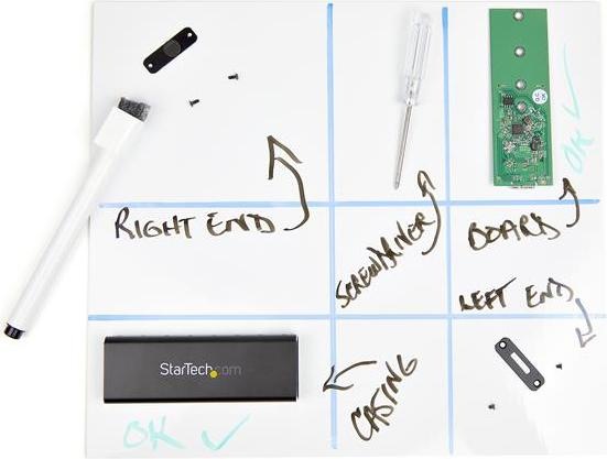 Actual product image StarTech STMAGMAT Magnetic work mat (24 cm x 27 cm, writable, with dryer sheet) (24 x 27 cm)