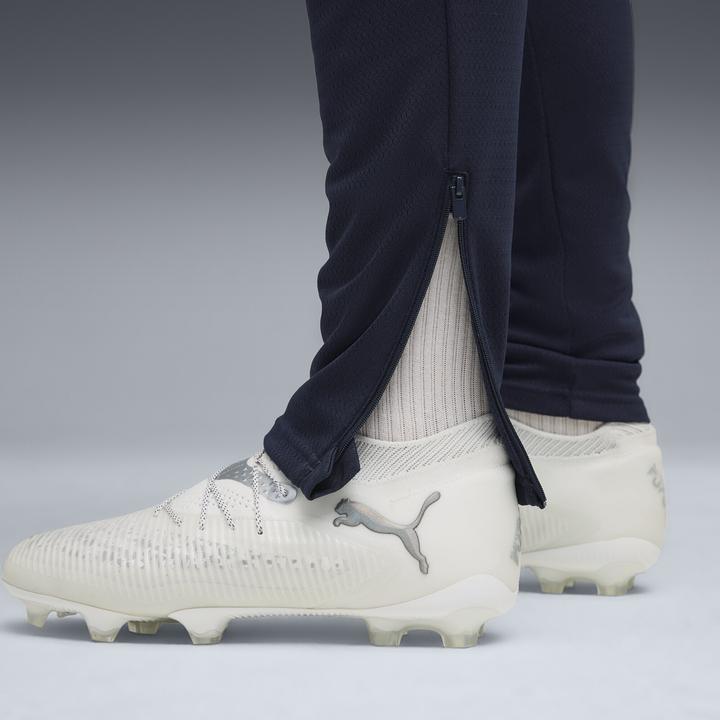 Actual product image Puma MCFC Training Pants w/ pockets (M)