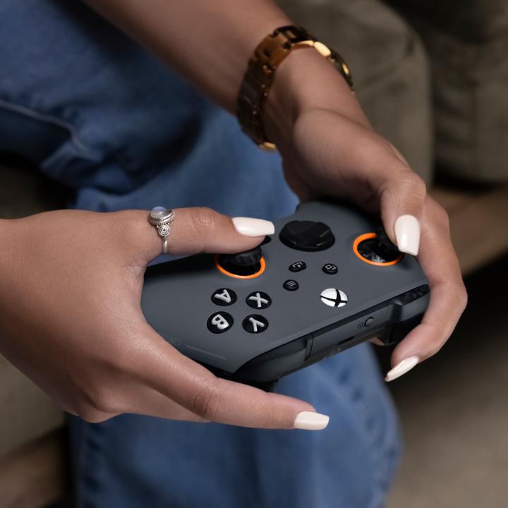 Produktbild Scuf Instinct Pro (Xbox Series S, Xbox Series X, Xbox One X, Xbox One S, Windows, Mac, Android, iOS)