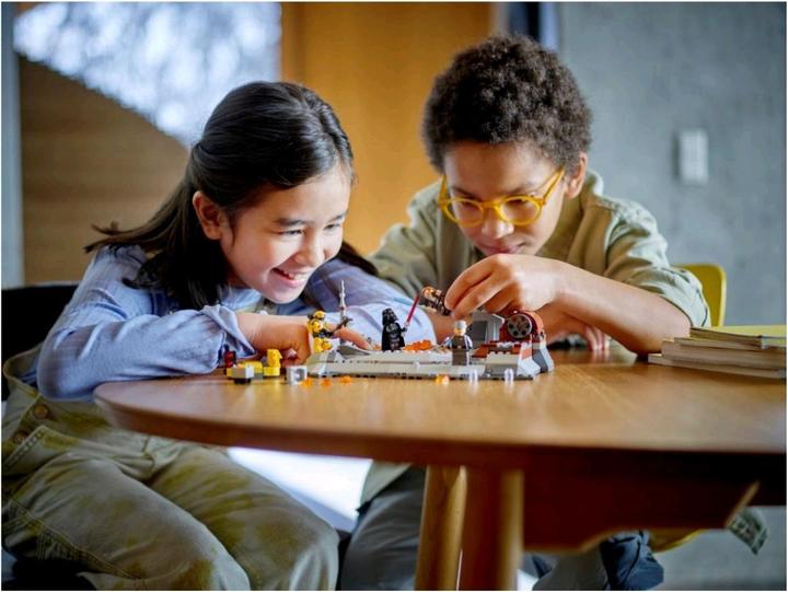 Produktbild LEGO 75334 Obi-Wan KenobiTM vs. Obi-Wan KenobiTM Darth Vad (75334, LEGO Star Wars)