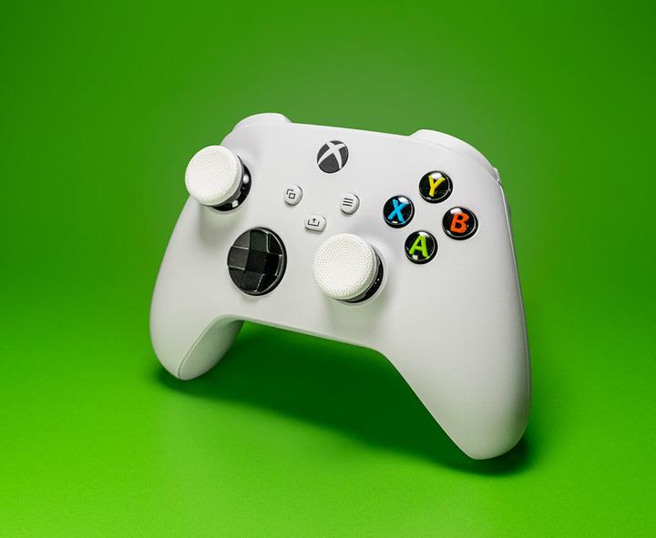 Produktbild SteelSeries Sports - Clutch Wht/Blk XBX (Xbox Series X, Xbox Series S, Xbox One S)