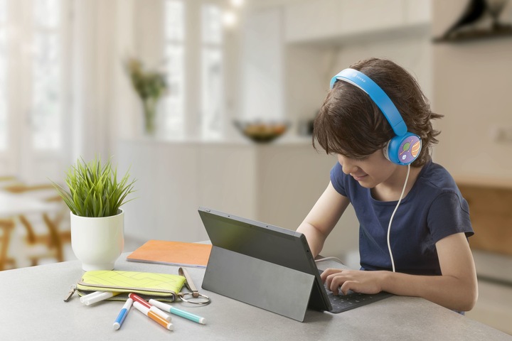 Produktbild Cellularline Music Sound Play Patch – On-Ear-Kopfhörer für Kinder (Hellblau)