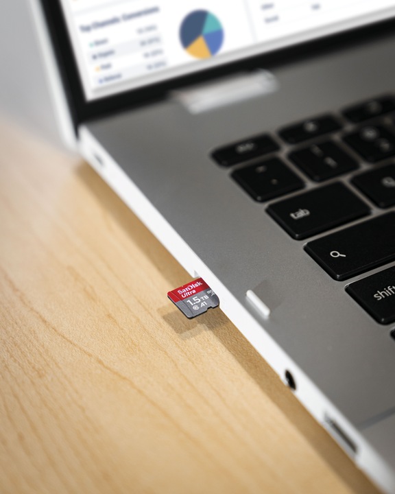 Produktbild SanDisk Ultra mit Adapter (1500 GB, microSDXC, U1, UHS-I)