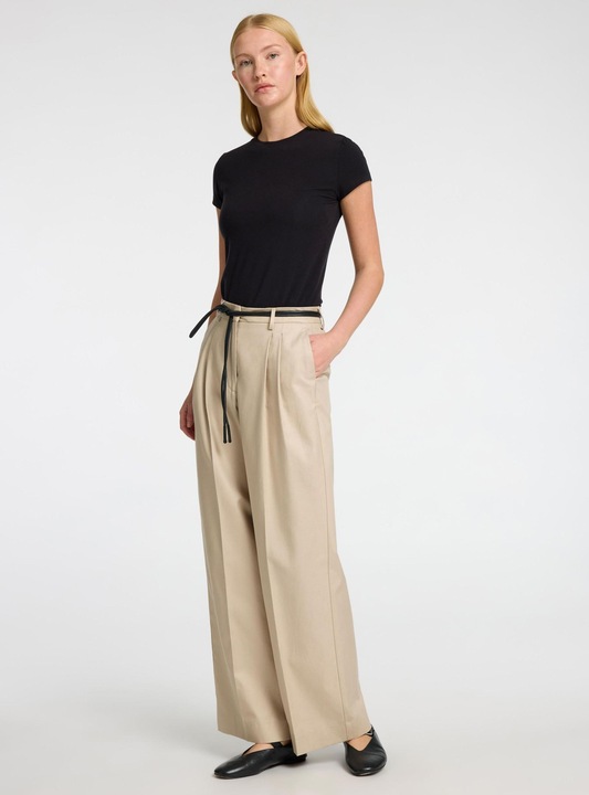 Actual product image Selected Femme Extra Wide Fit High Waist Hose (42)