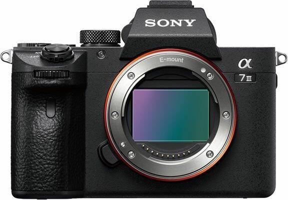 Actual product image Sony Alpha 7 III (EU) (28 - 70 mm, 24 Mpx, Full frame)