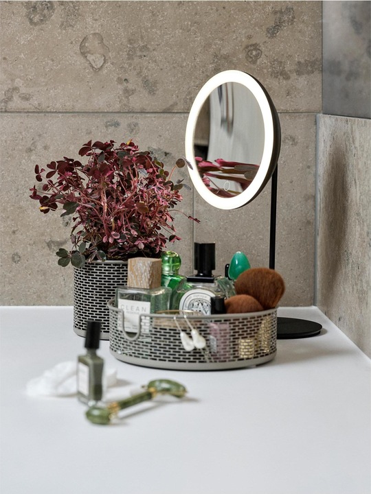 Actual product image Zone Denmark Zone Cosmetic mirror Ø 18 cm Black (18 x 18 x 34 cm)