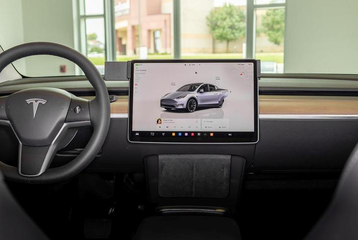 Immagine prodotto Brodit ProClip Tesla Model Y 20-25