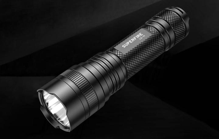 Actual product image Superfire flashlight L6-H, 750lm, USB-C (16.70 cm, 750 lm)