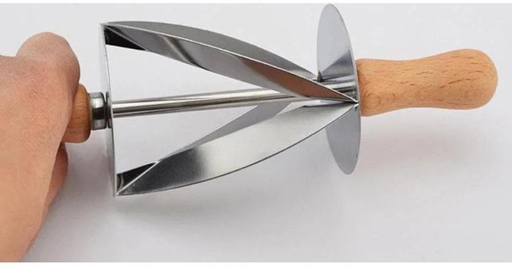 Actual product image Ibili Croissant cutter mini silver