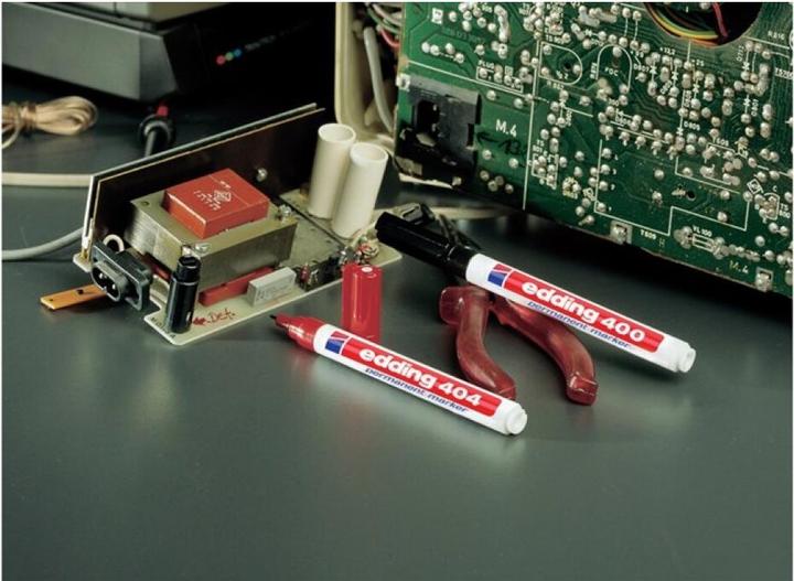 Actual product image Edding Permanent Marker 3000 (Red, 3 mm, 1 x)