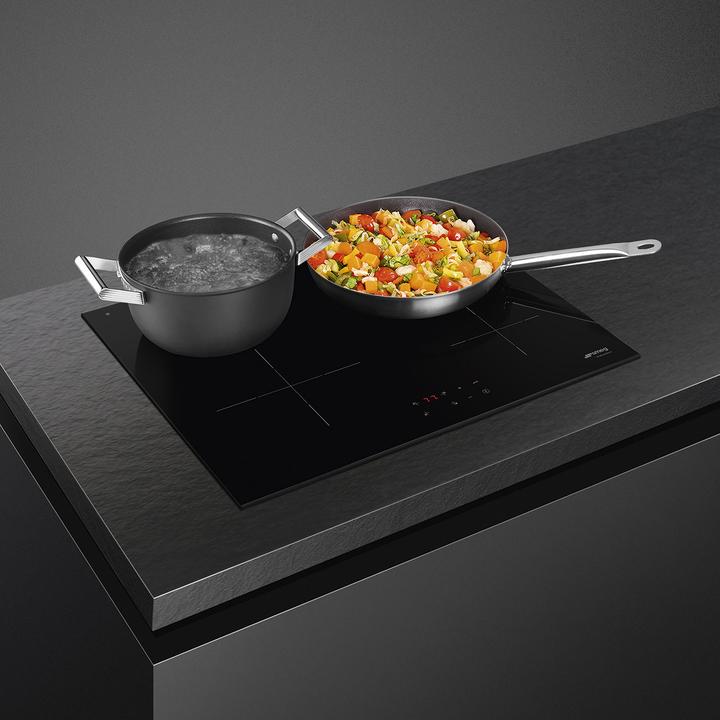 Image du produit Smeg SI2641D Table de cuisson à induction, 60 cm, vitrocéramique noire, coupe en C (60 cm, Table de cuisson électrique)