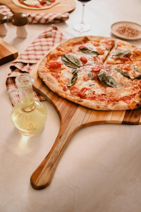 Produktbild TeakHaus Canoe Servierbrett Pizza mit Griff S