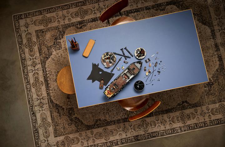 Image du produit LEGO Le bateau pirate du capitaine Jack Sparrow (10365, LEGO Icons)