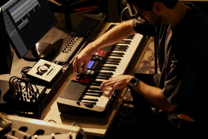 Actual product image Casio Keyboard CT-S1000V (61 Keys)