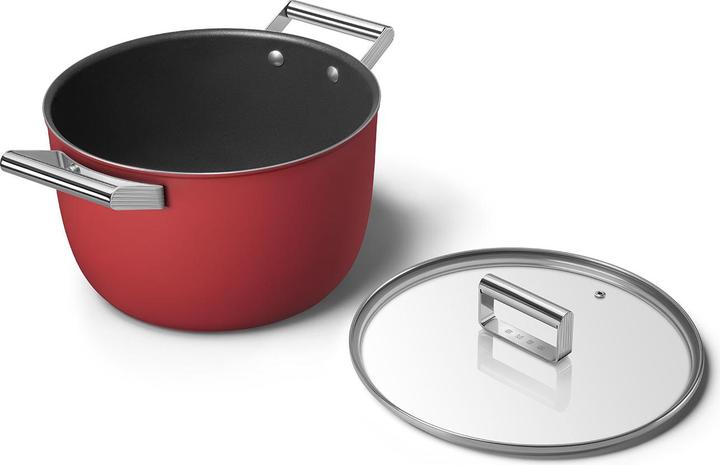 Actual product image Smeg CKFC2611RDM Casserole Ø 26 cm with glass lid, 2 handles, red (26 cm, Casserole + Stewpot, Aluminium, Stainless steel)
