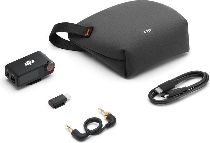 1 x ricevitore DJI Mic 3, 1 cavo adattatore audio con bloccaggio DJI Mic 3 (da TRS a TRS da 3,5 mm), 1 x DJI Mic 3 adattatore per smartphone (USB-C), 1 x cavo dati da USB-C a USB-C, 1 x DJI Mic 3 borsa compatta per il trasporto