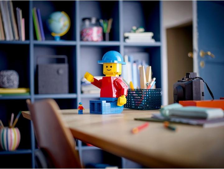 Image du produit LEGO Grande minifigure (40649, LEGO Minifigures, LEGO difficiles à trouver)