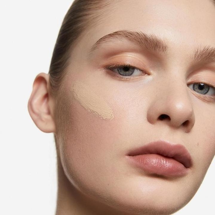 Produktbild Inglot Illuminierende Foundation mit Pflegewirkung (Ivory Beige)