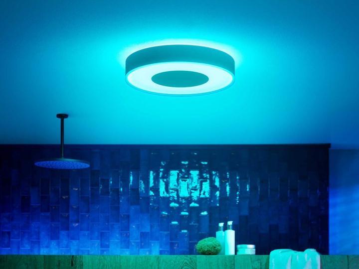 Actual product image Philips Hue White & Color Ambiance Xamento (2400 lm)