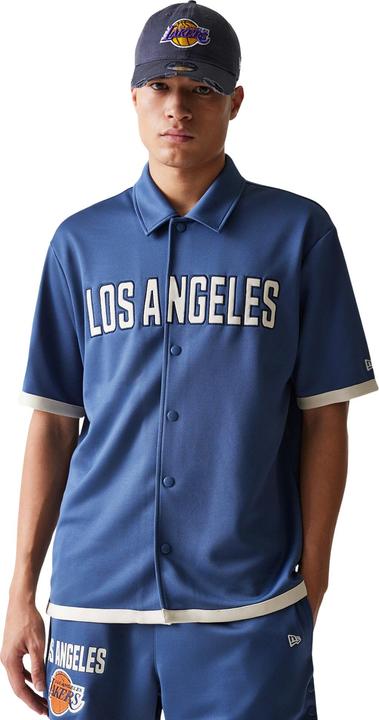 Immagine prodotto New Era Snap Button Shirt - WARUM UP Los Angeles Lakers - XL (XL)