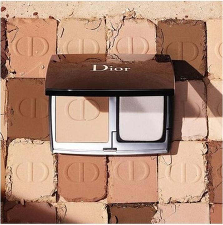 Image du produit Dior Forever Natural Fond de teint poudre veloutée 24hr Wear Shade 6N Neutral