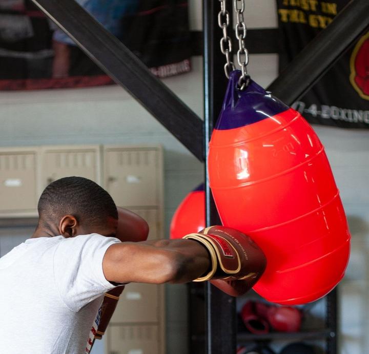 Actual product image Ringside Hydroblast Water Heavy Bag 10.9 Kg (48 cm, 11 kg)