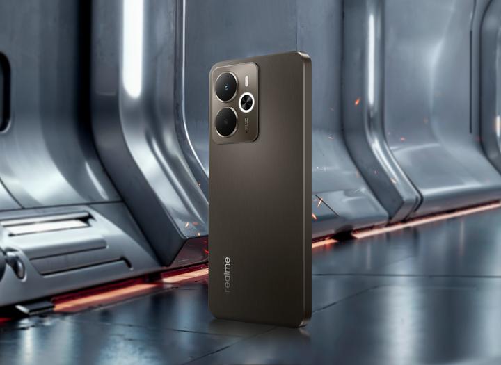 Productafbeelding realme 14 (256 GB, Storm Titanium, 6.67", Dubbele SIM, 5G)